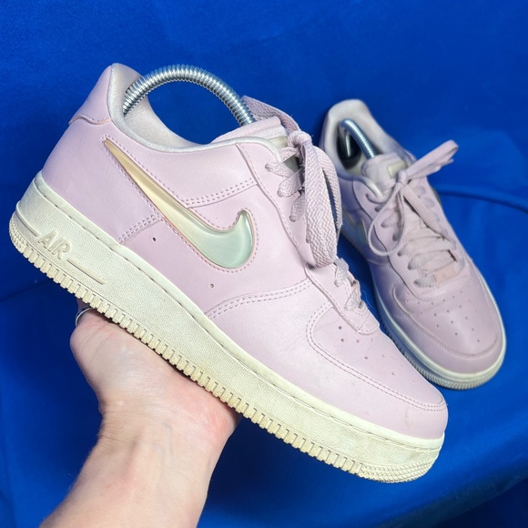 |•NIKE•| Air Force 1 '07 SE PRM Low Jelly Jewel - Plum Chalk W - Picture 1 of 16